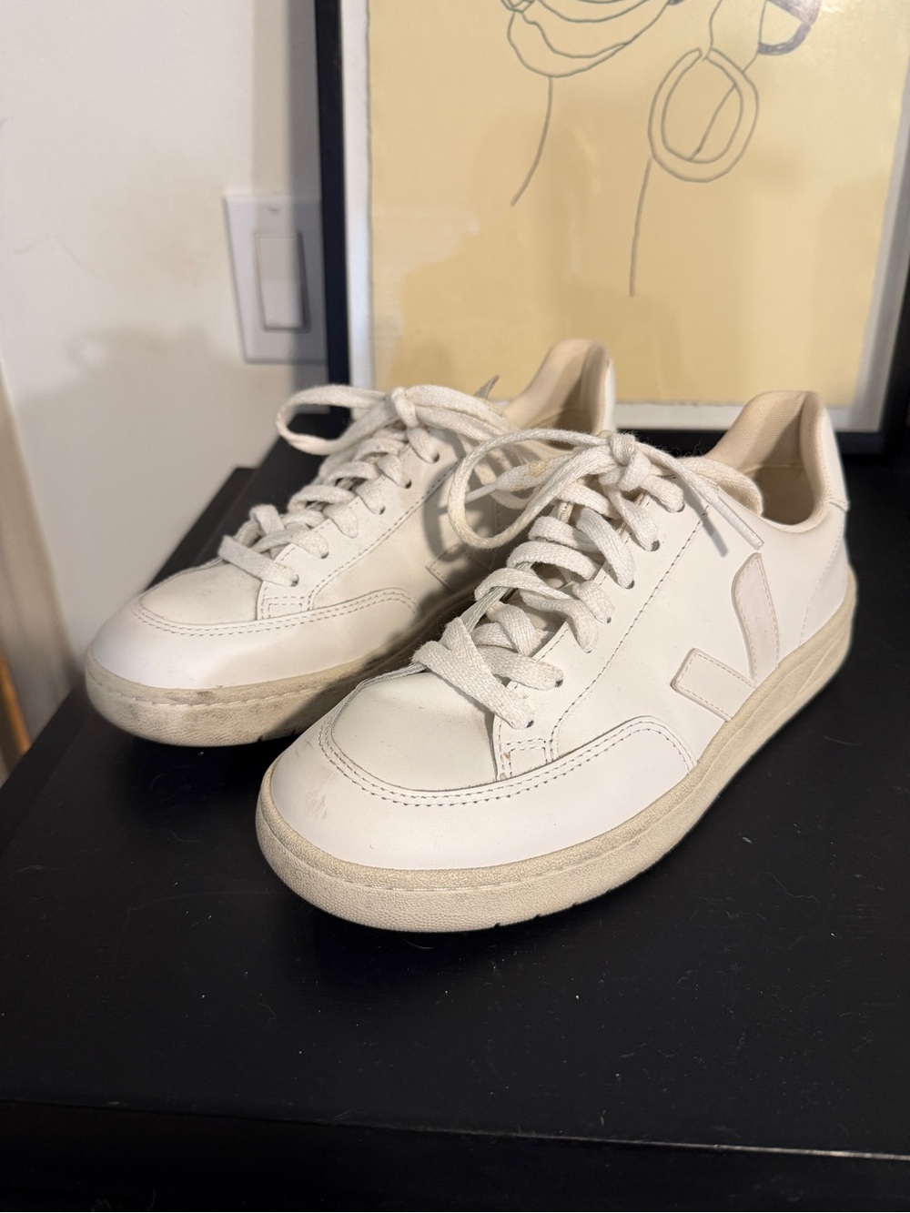 Veja Off-White Leather Sneakers- Size 7 (EUR 38)